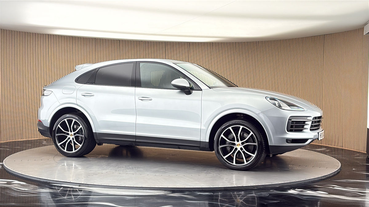 More views of Porsche Cayenne