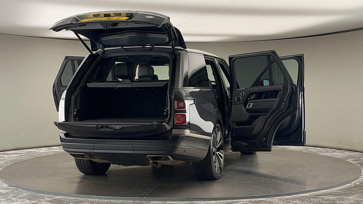More views of Land Rover Range Rover