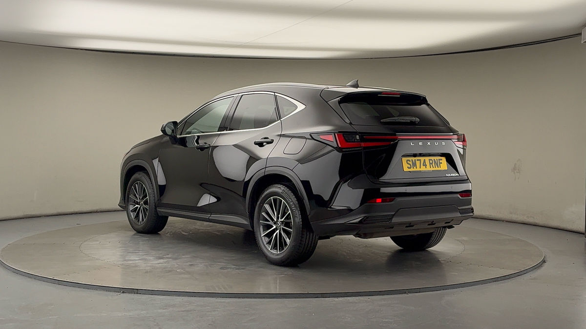 Lexus NX Image 2