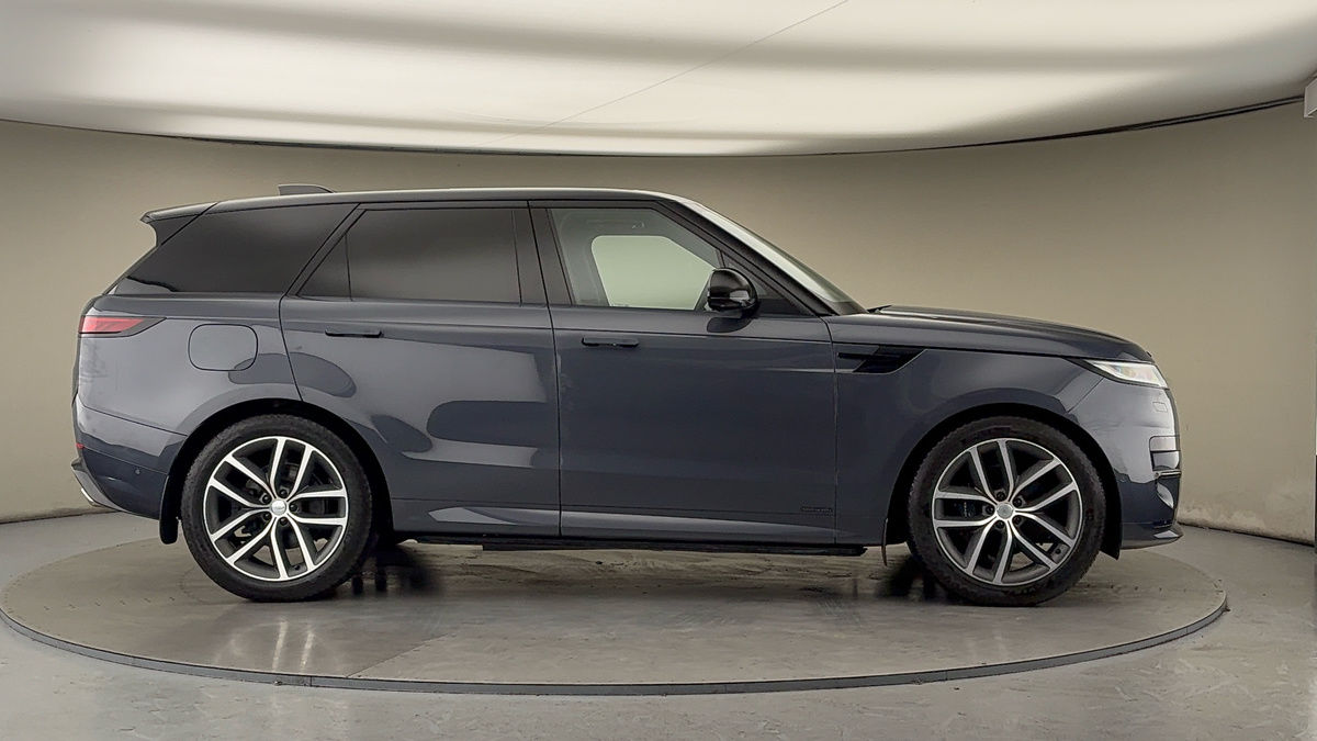 Land Rover Range Rover Sport Image 16