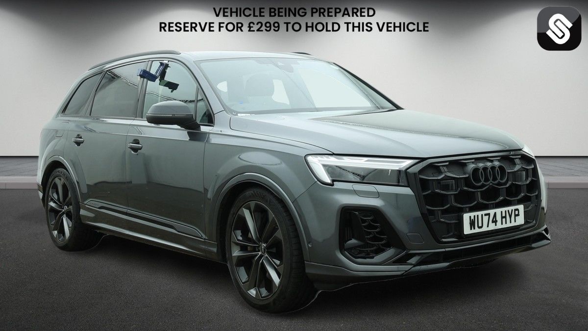 Audi Q7 Sticky Header Image