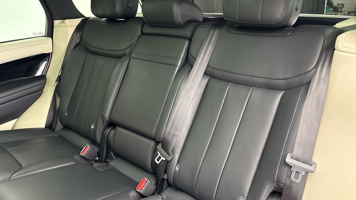 Land Rover Range Rover Image 8
