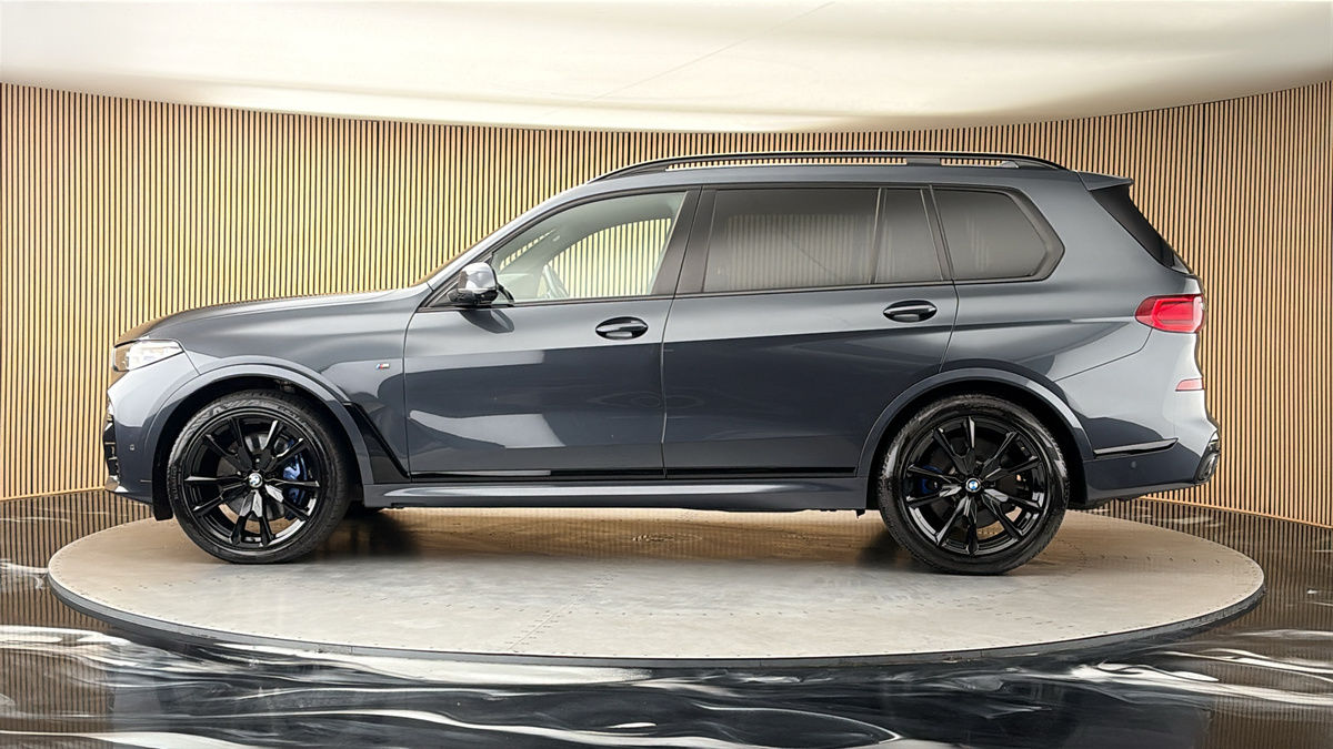 BMW X7 Image 15