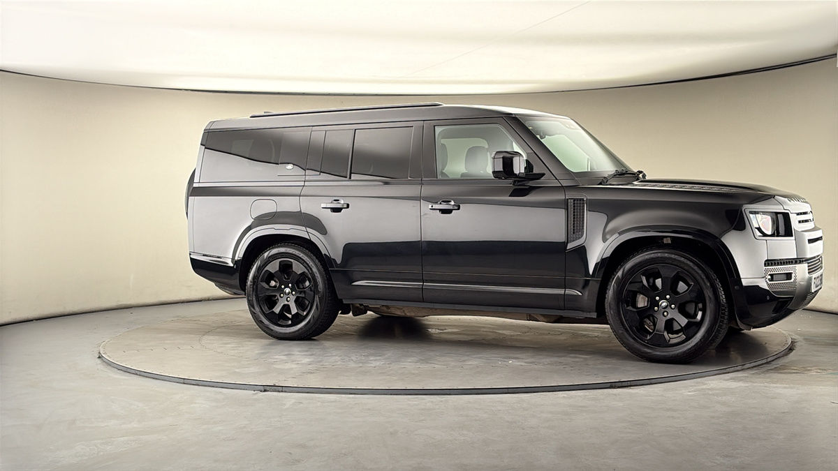 More views of Land Rover Defender 130