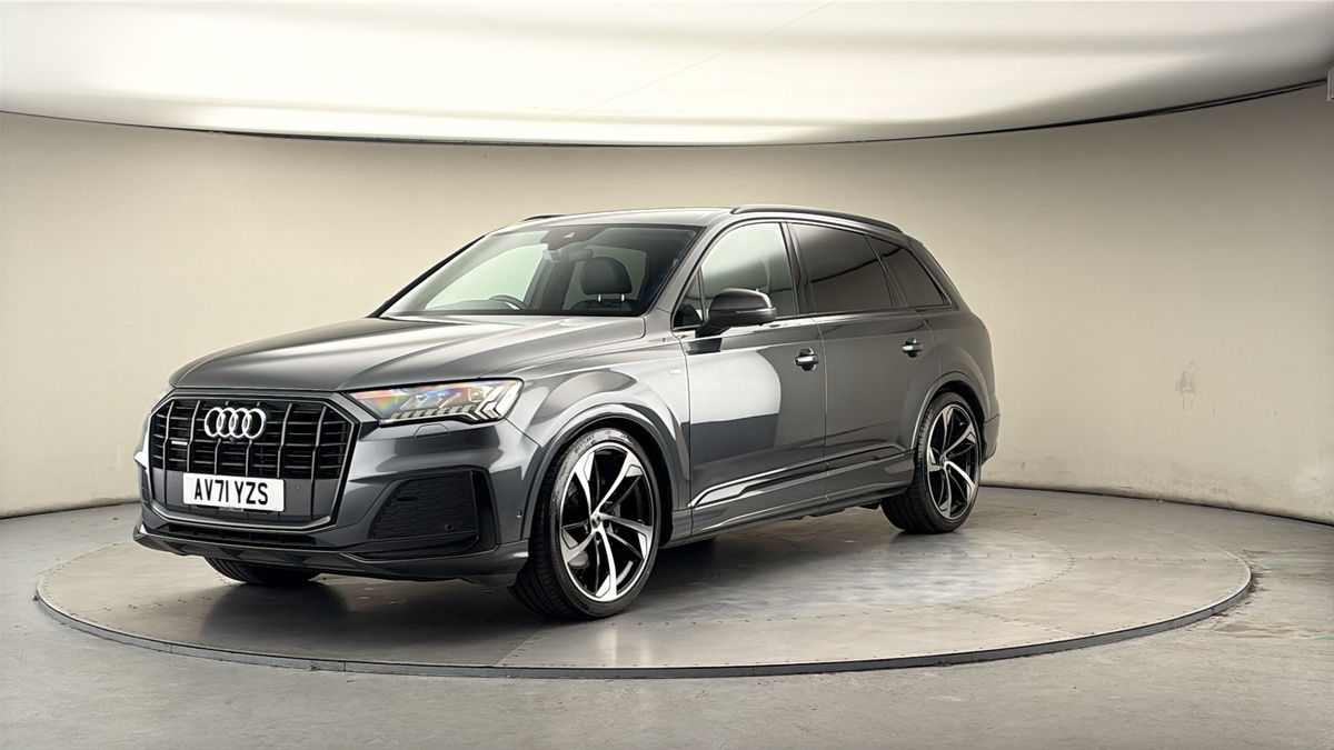 More views of Audi Q7