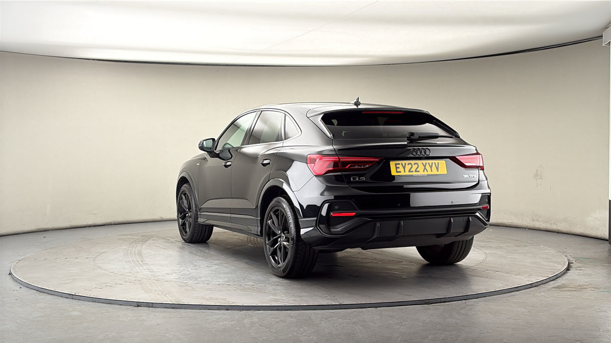 More views of Audi Q3