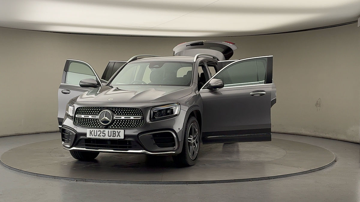 More views of Mercedes-Benz GLB