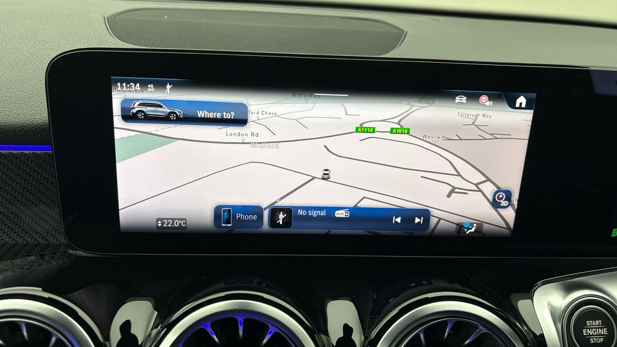 Mercedes-Benz GLB Image 17