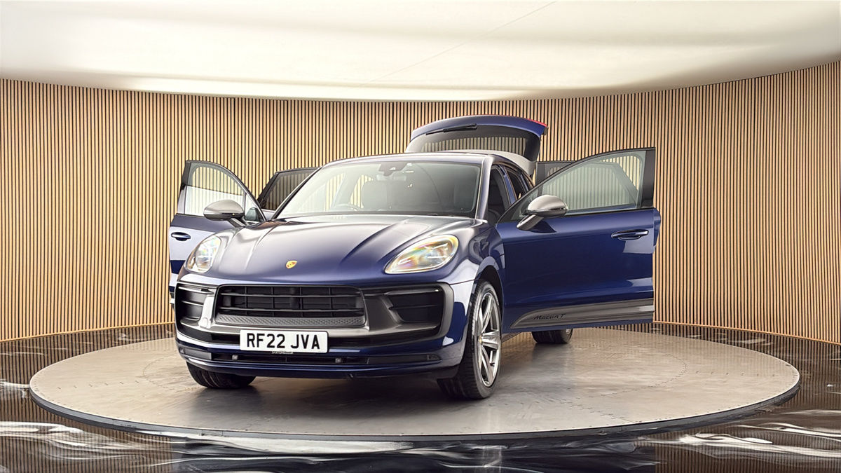 More views of Porsche Macan