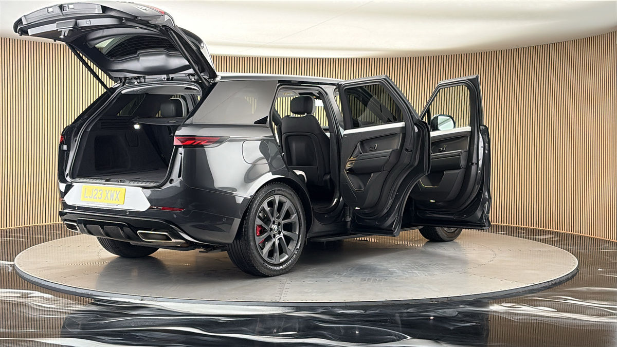More views of Land Rover Range Rover Sport