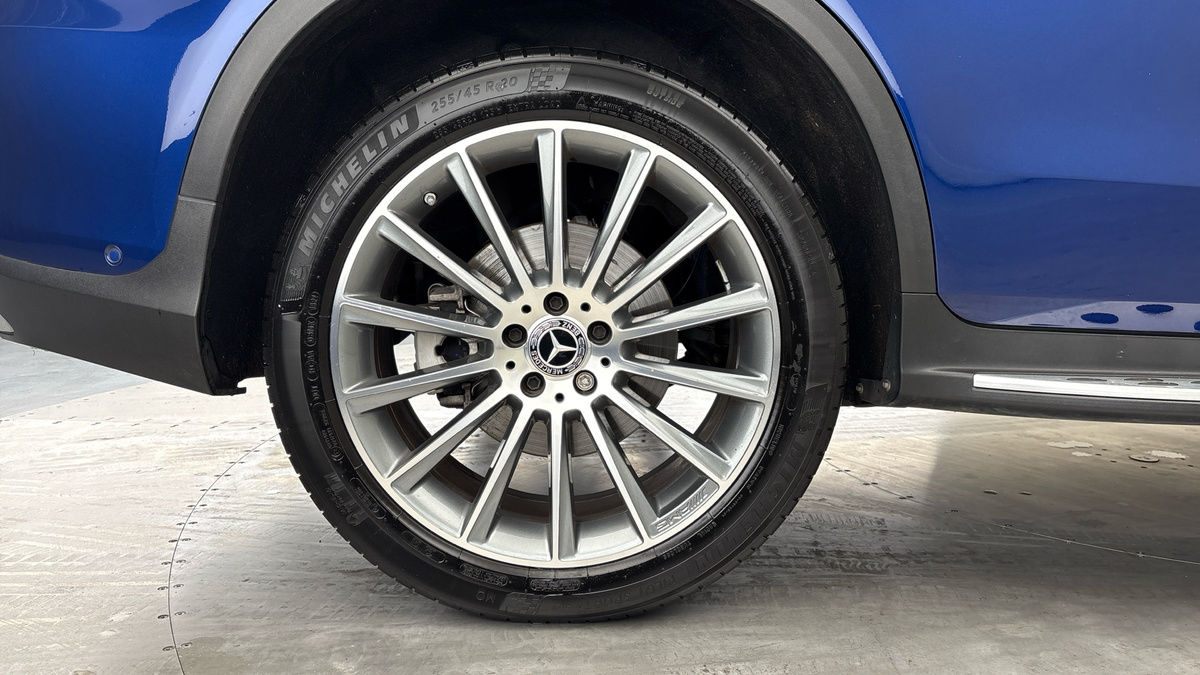 Mercedes-Benz GLC Image 10