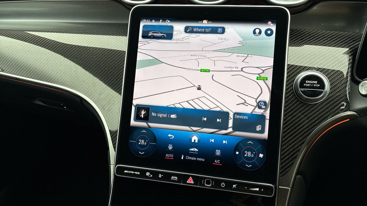 Mercedes-Benz GLC Image 17