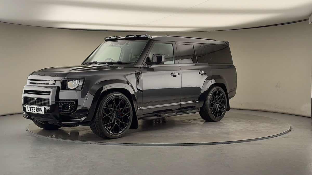 Land Rover Defender 130 Urban Image 20