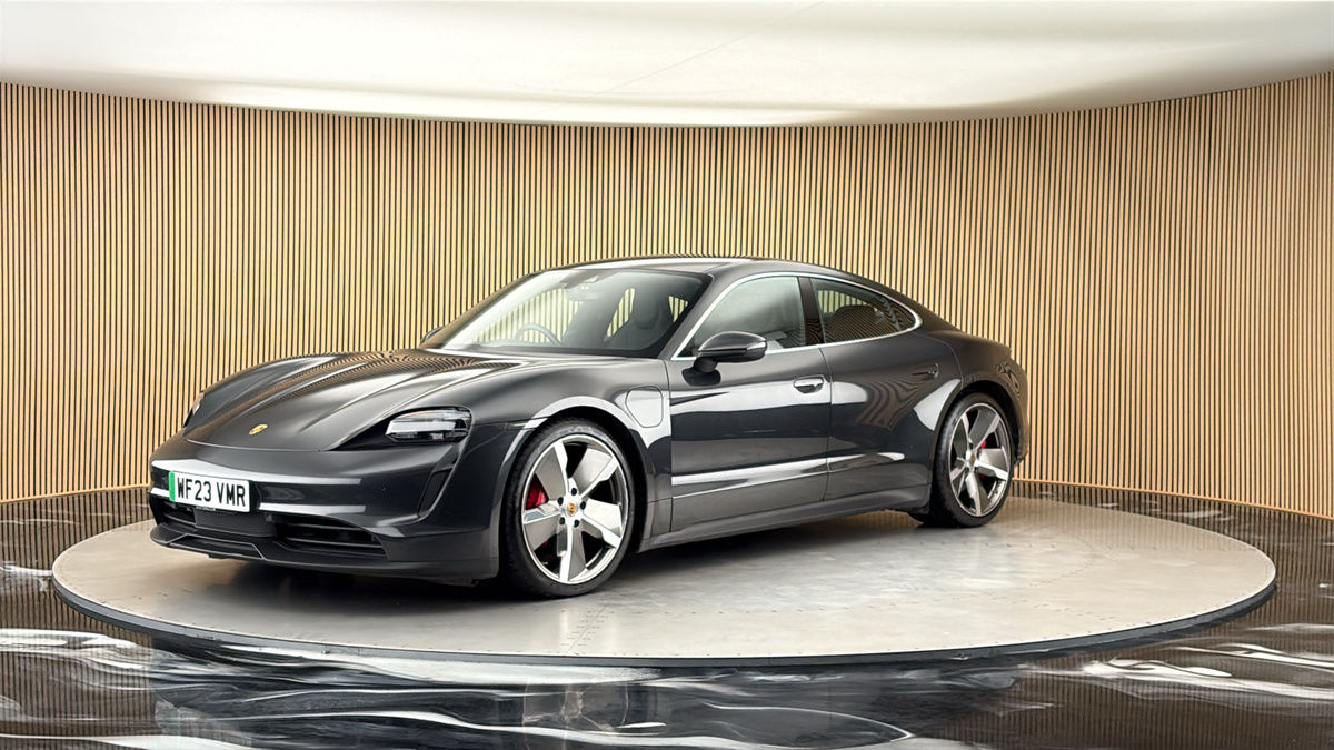 Porsche Taycan Image 20