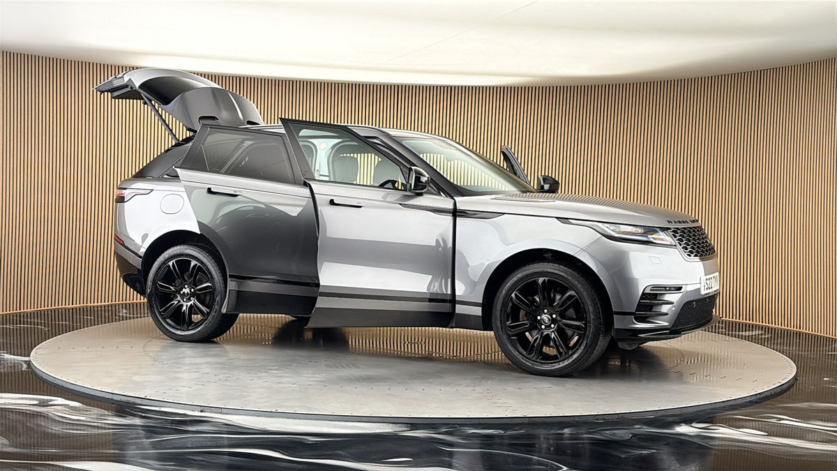 More views of Land Rover Range Rover Velar