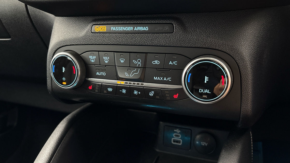 Ford Kuga Image 6
