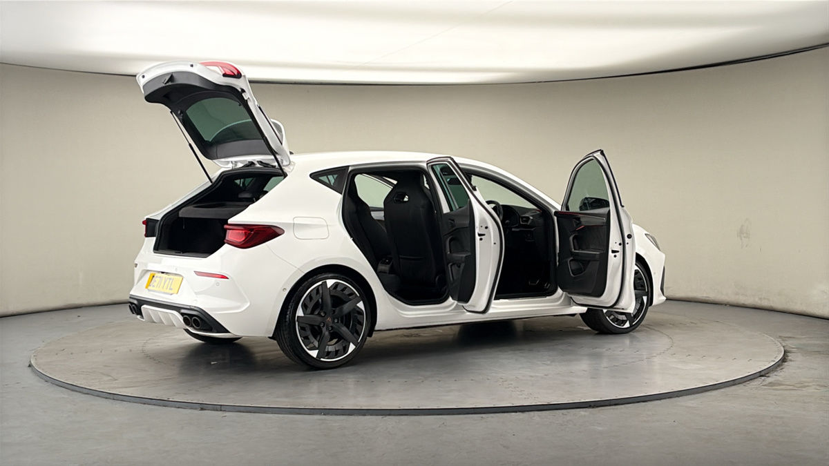 More views of CUPRA Leon