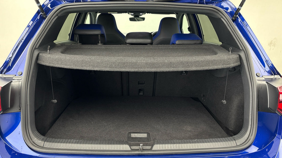 Volkswagen Golf Image 11