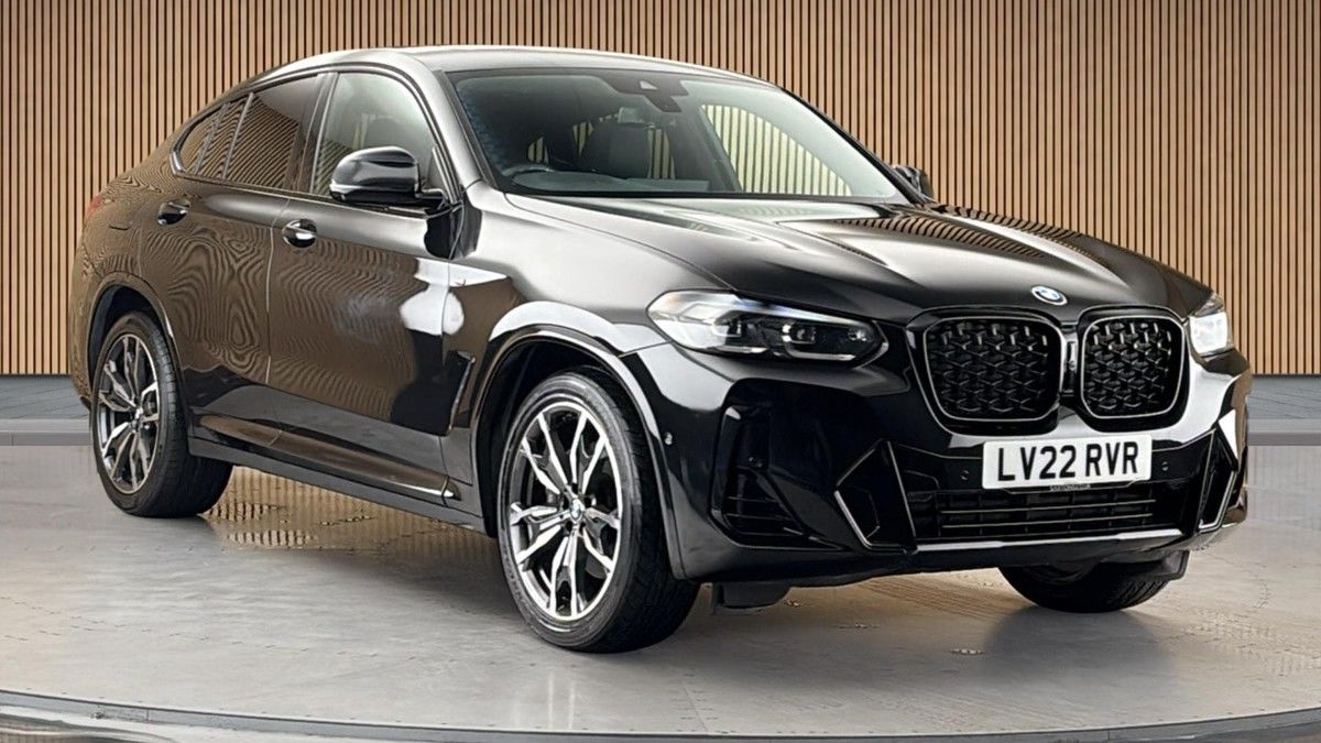 BMW X4 Sticky Header Image