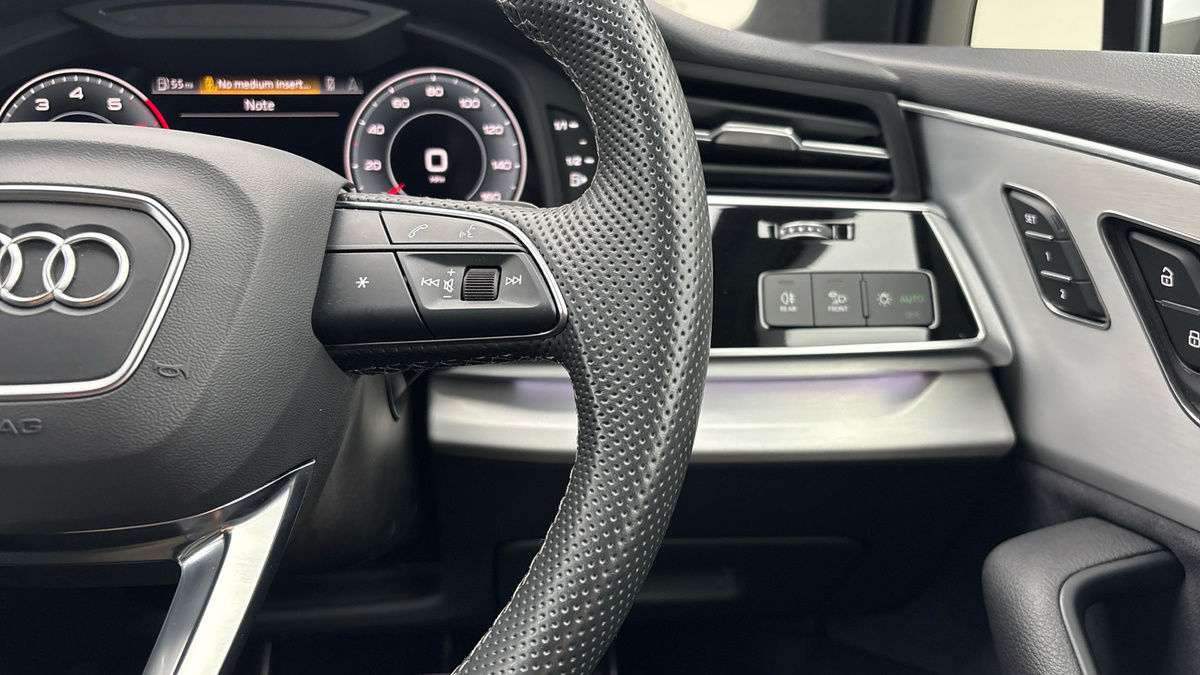 Audi Q7 Image 14