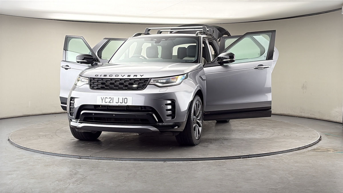More views of Land Rover Discovery