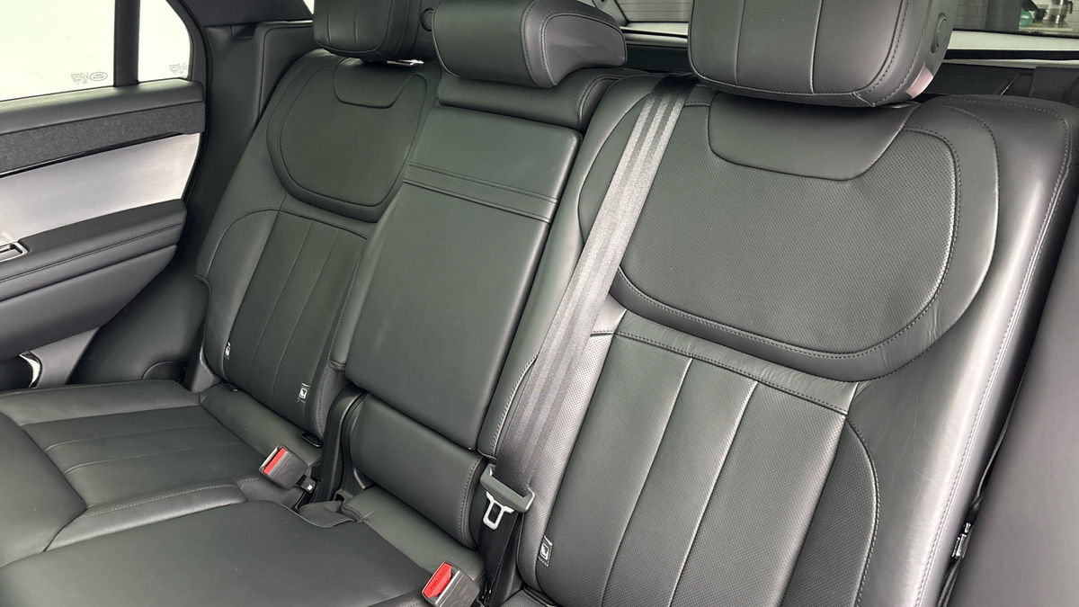 Land Rover Range Rover Sport Image 8