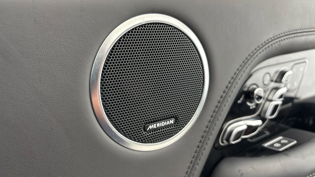 Land Rover Range Rover Image 25