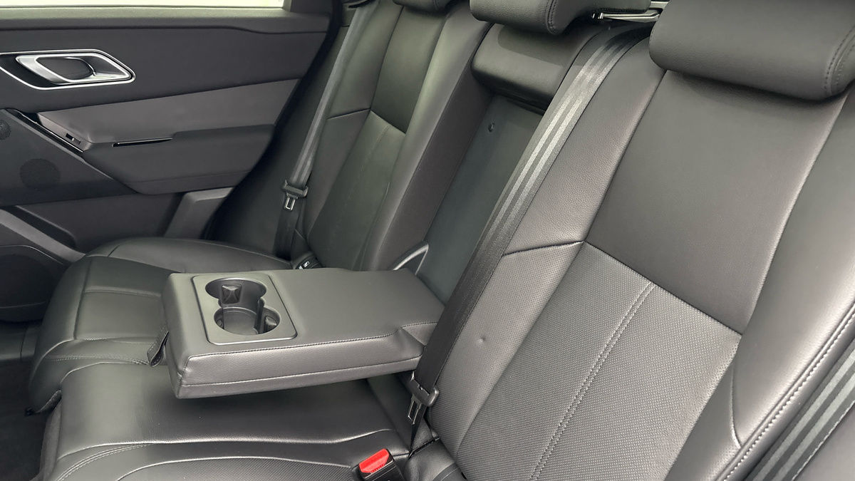 Land Rover Range Rover Velar Image 9