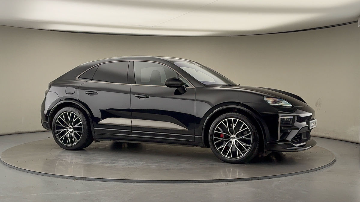 More views of Porsche Macan