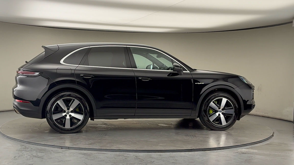 More views of Porsche Cayenne