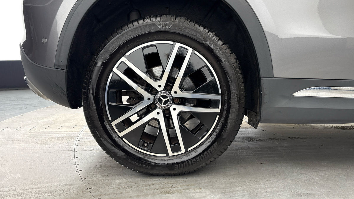 Mercedes-Benz GLA Image 10