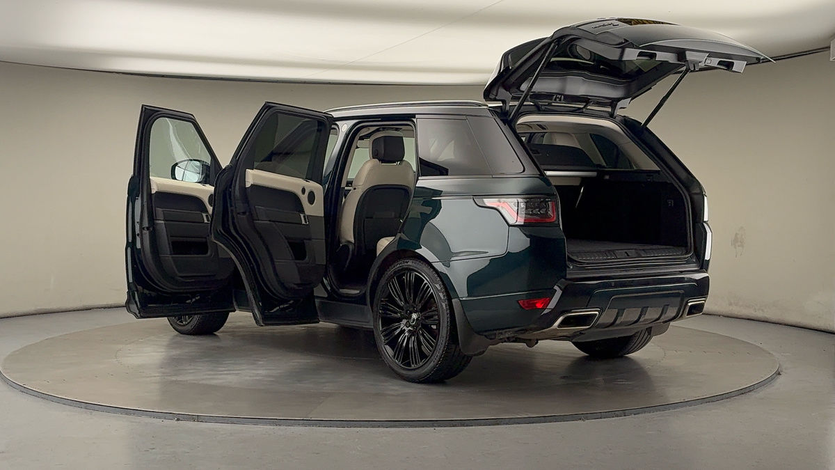 More views of Land Rover Range Rover Sport