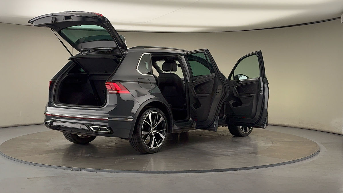 More views of Volkswagen Tiguan