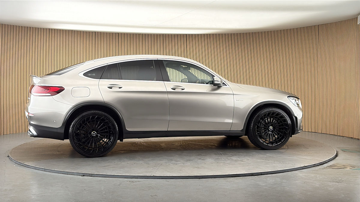 More views of Mercedes-Benz GLC