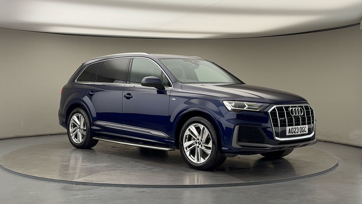 More views of Audi Q7