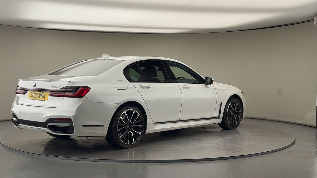 BMW 7 Series Image 21