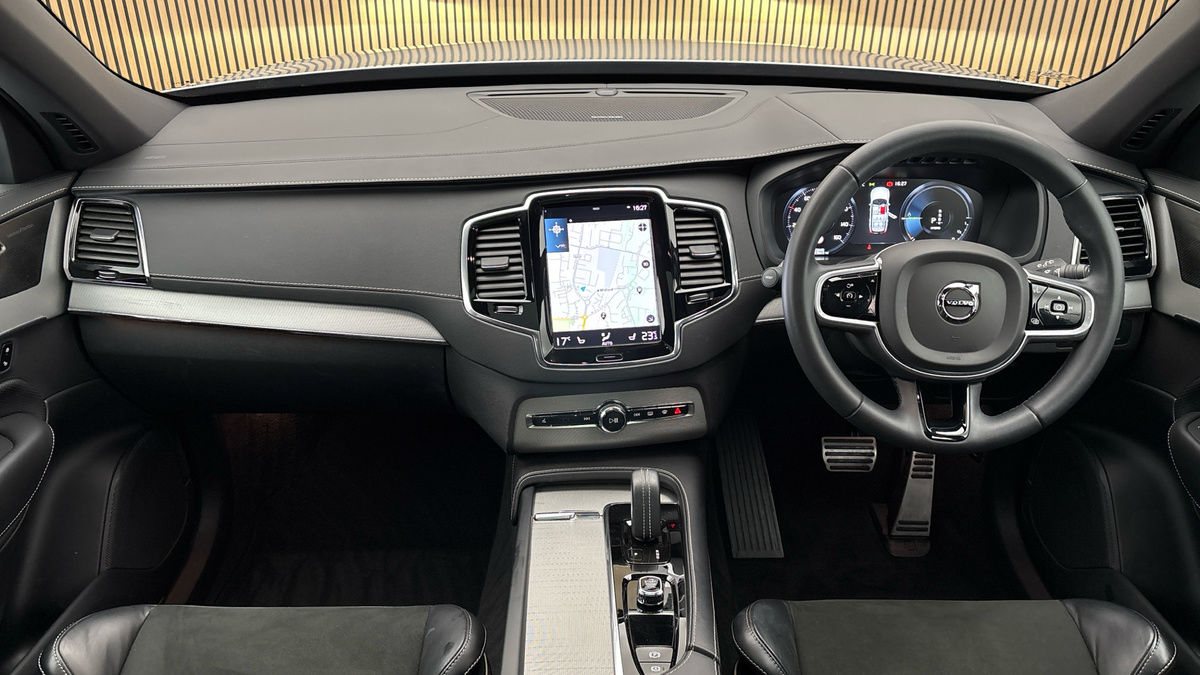 Volvo XC90 Image 12