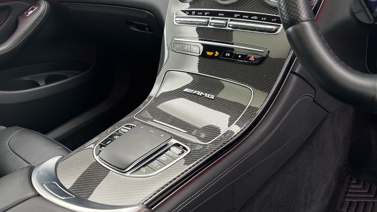 Mercedes-Benz GLC Image 18