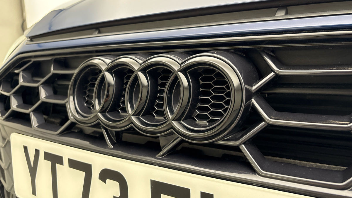 Audi A4 Avant Image 24