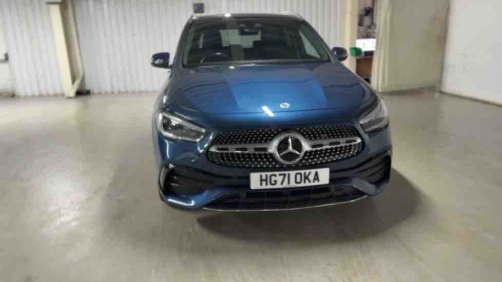 More views of Mercedes-Benz GLA