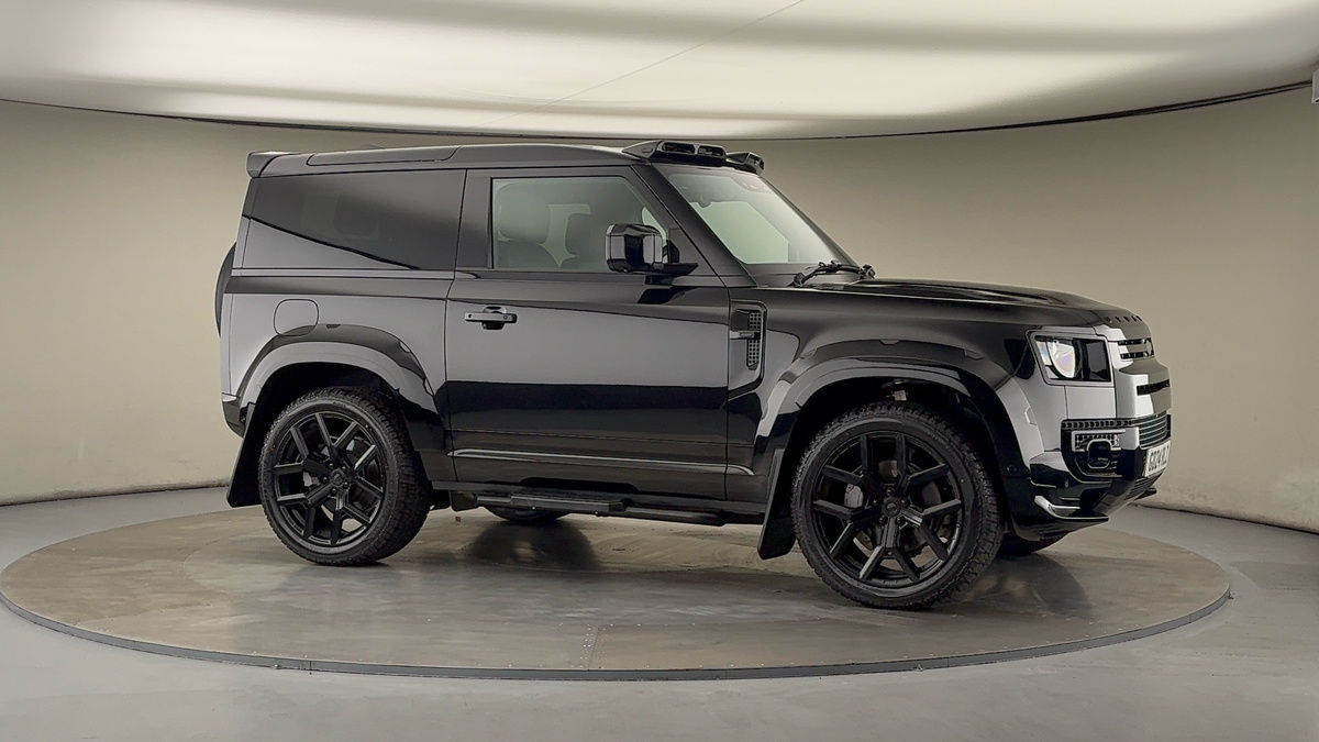 More views of Land Rover Defender 90