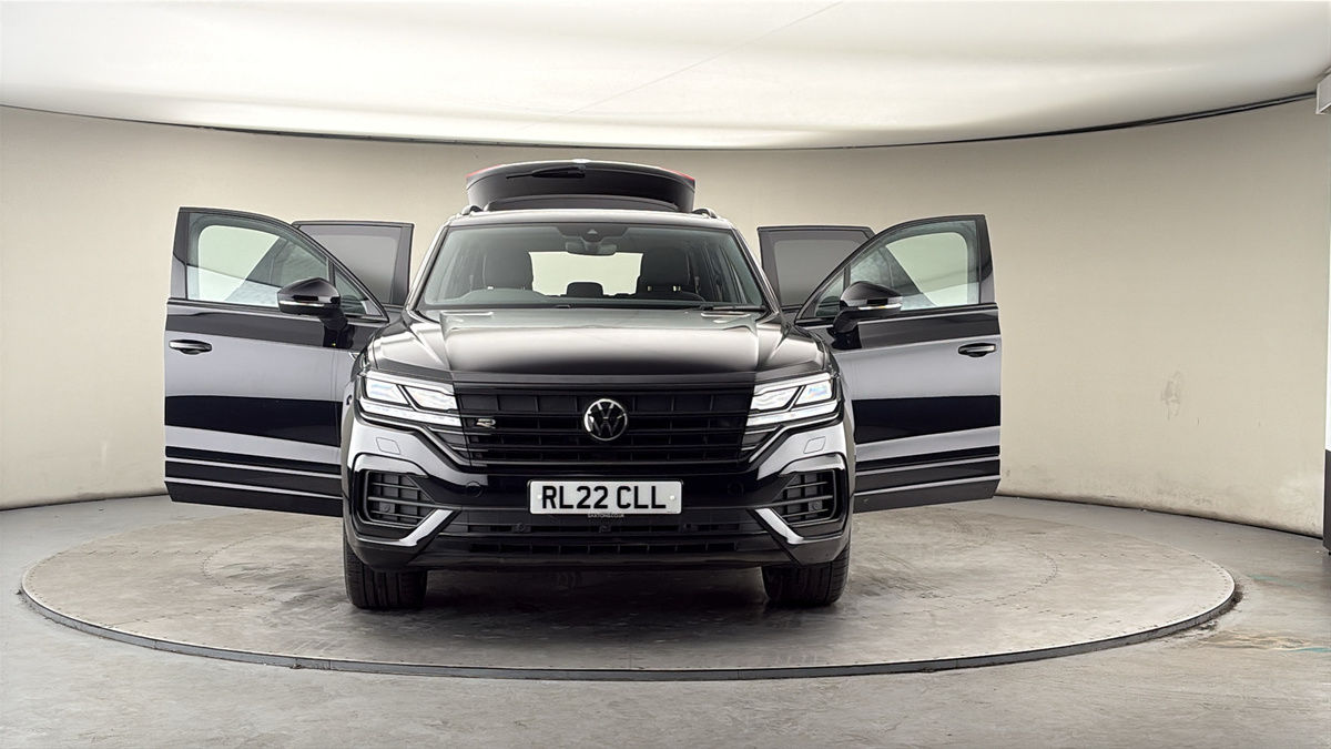 More views of Volkswagen Touareg