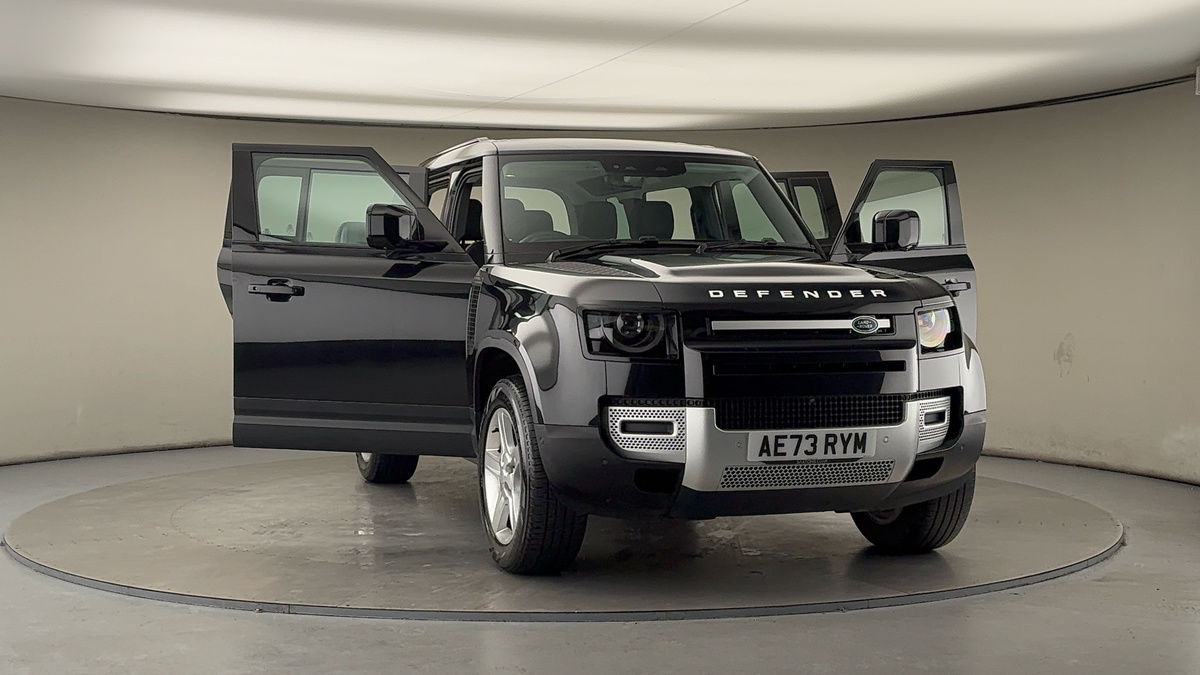 More views of Land Rover Defender 110