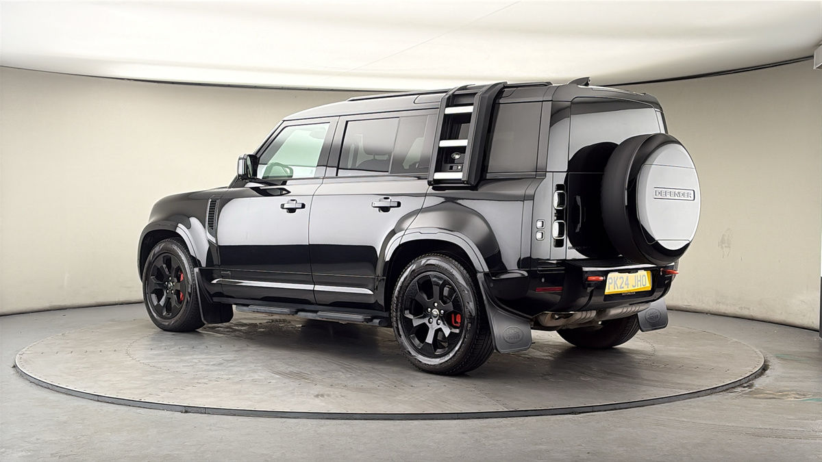 More views of Land Rover Defender 110