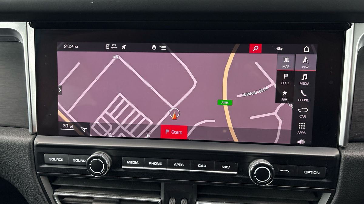 Porsche Macan Image 17