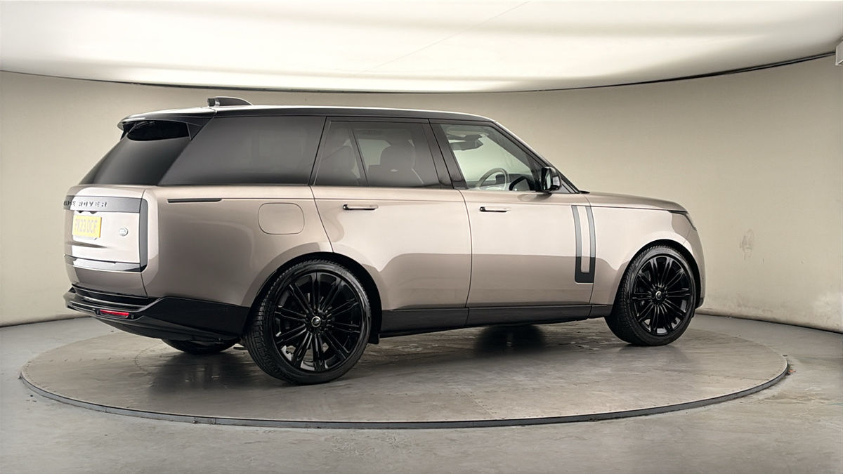 More views of Land Rover Range Rover