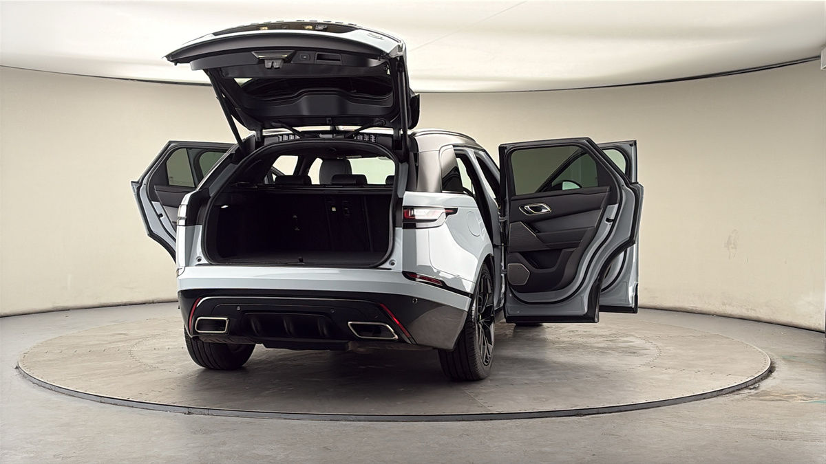 More views of Land Rover Range Rover Velar