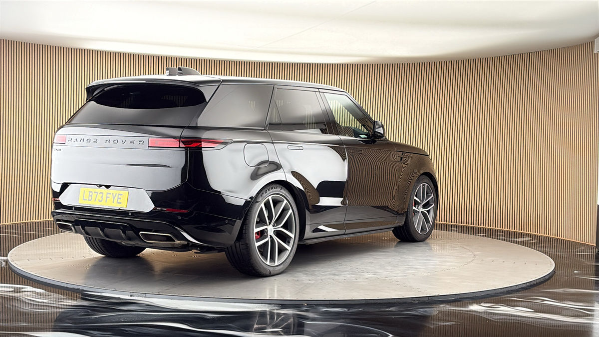 More views of Land Rover Range Rover Sport