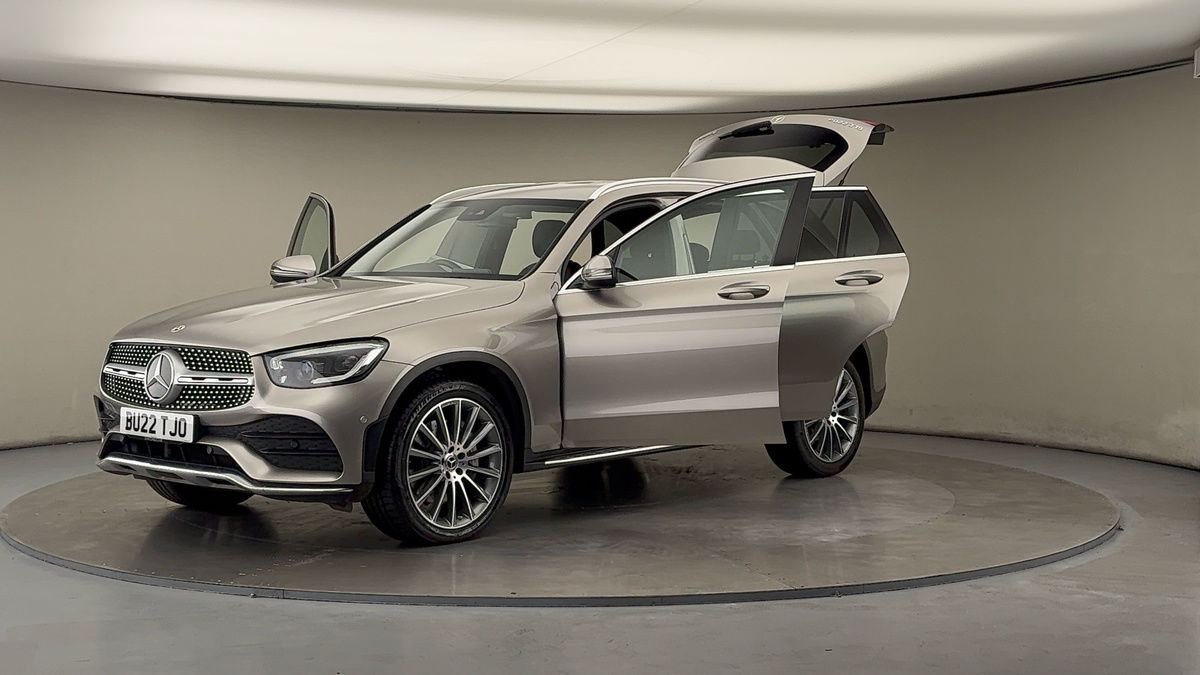 More views of Mercedes-Benz GLC