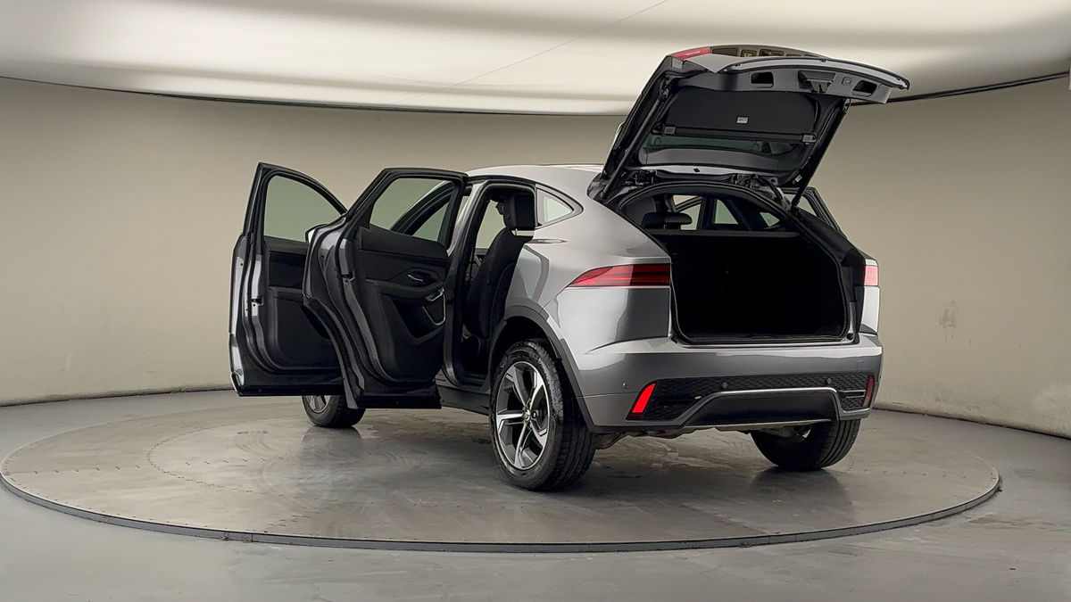 Jaguar E-PACE Image 23
